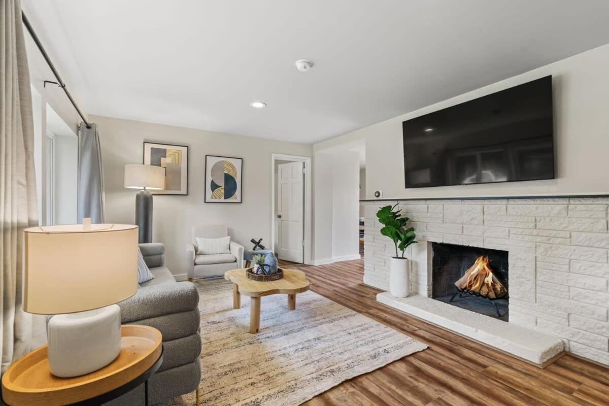 Tranquil North Olympic Hill Rambler Holiday home